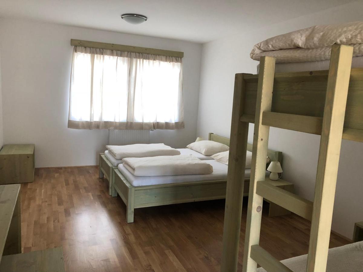 Bed and Breakfast Sobe Brezje Zimmer foto