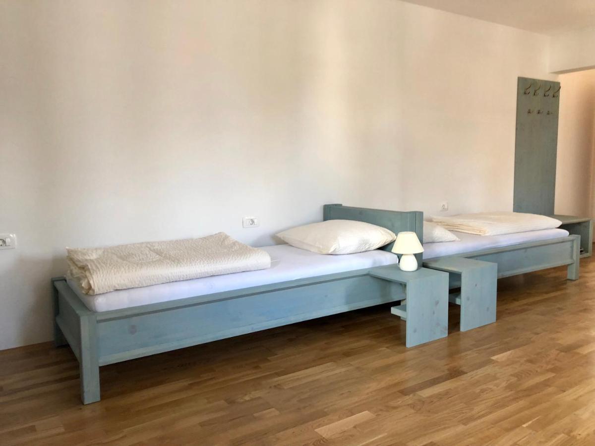 Bed and Breakfast Sobe Brezje Zimmer foto
